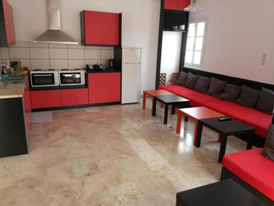 Fira Backpackers Place 外观 照片